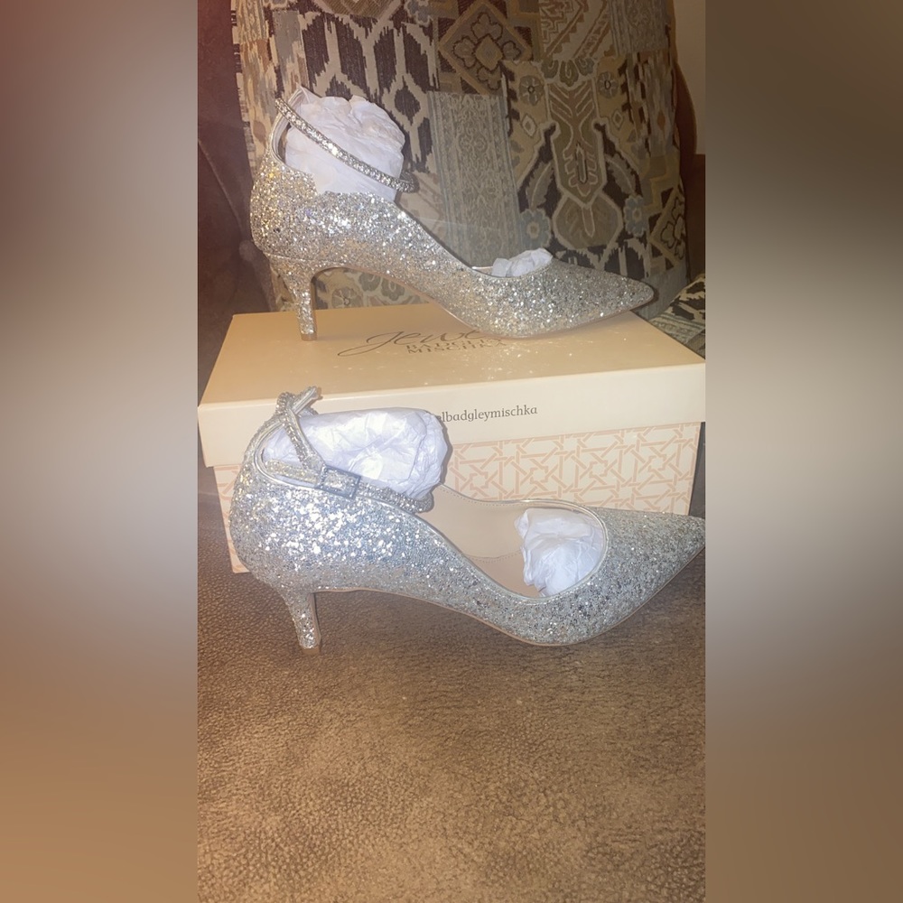 BADGLEY MISCHKA JAMILA KITTEN HEELS 👠 size 9 new - Picture 7 of 12